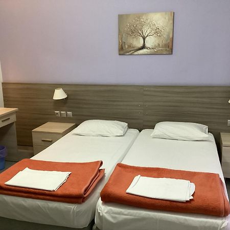 Alexandros Aparthotel Kaména Voúrla Eksteriør bilde
