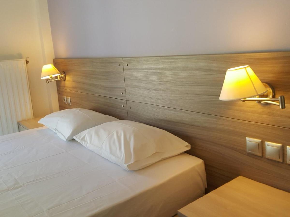 Alexandros Aparthotel Kaména Voúrla Eksteriør bilde