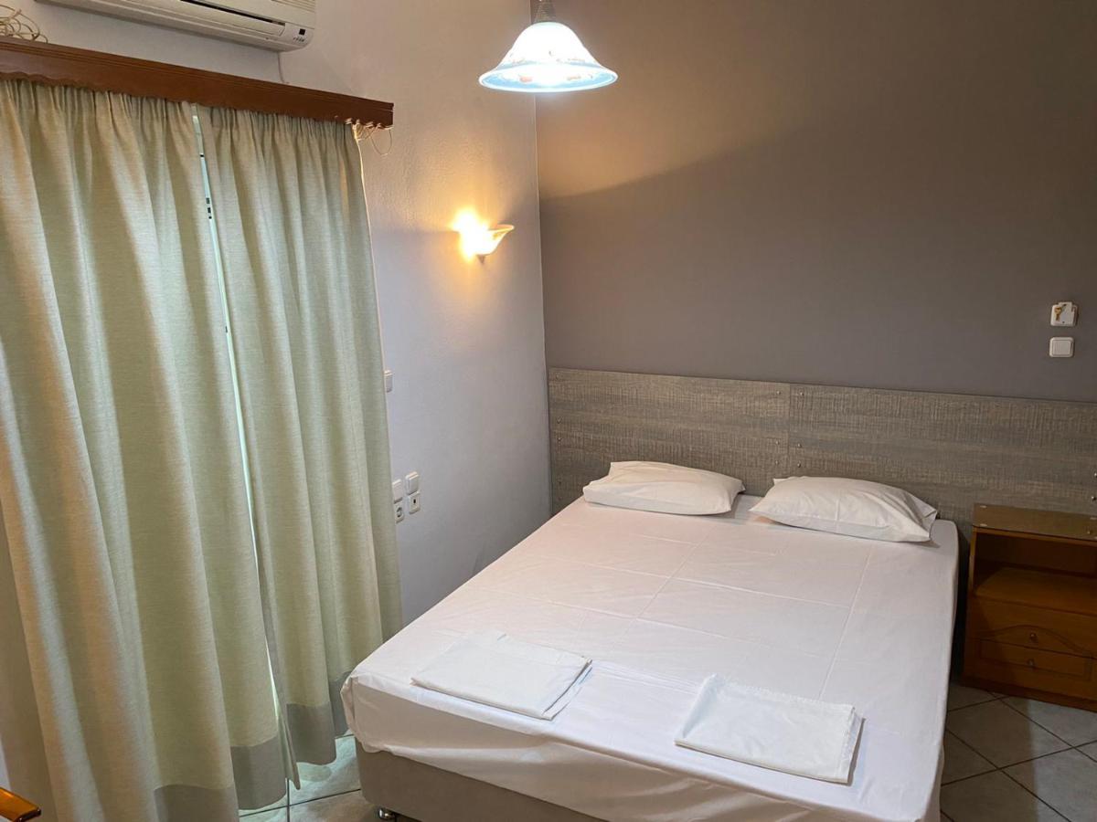 Alexandros Aparthotel Kaména Voúrla Eksteriør bilde